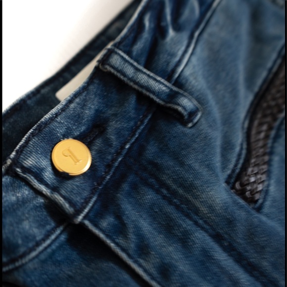 Anthropologie Pilcro High Rise Flare Jeans - Picture 4 of 6